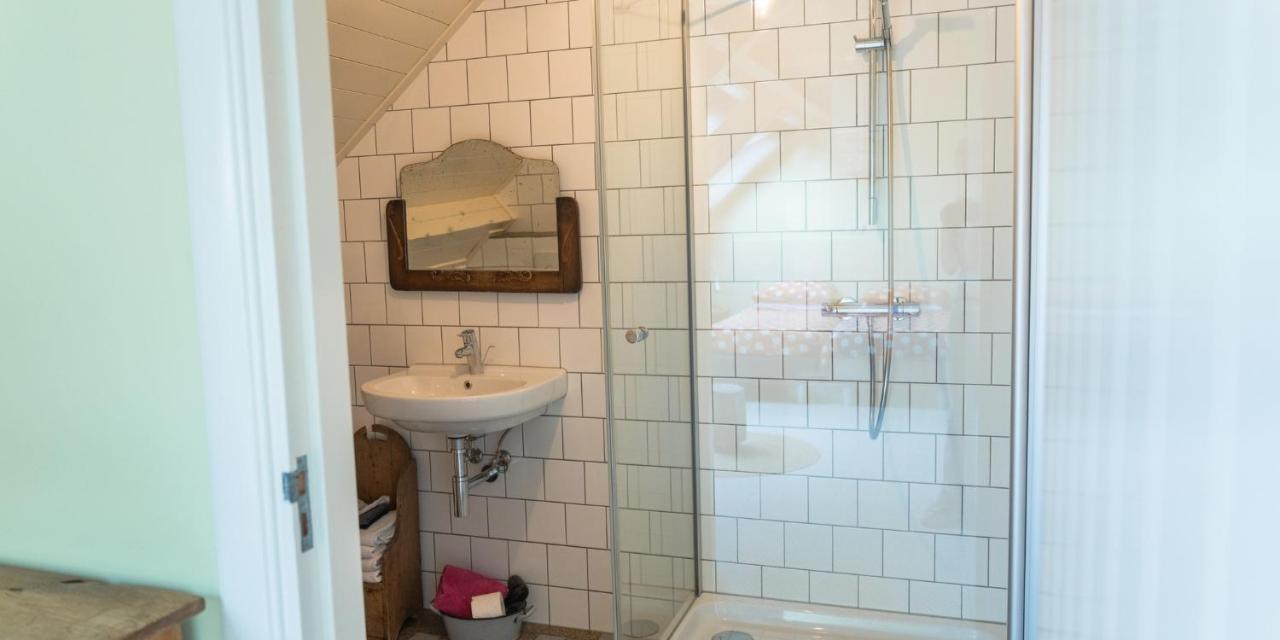 אוירשחוט B&B De Ouw Skuur מראה חיצוני תמונה